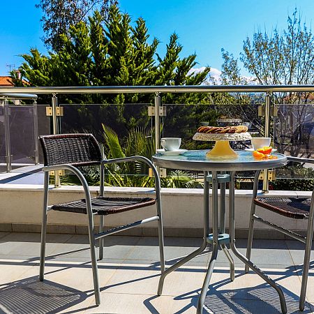 Alexanika Apartments Room Interior